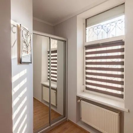 Romari чорновола 23 아파트