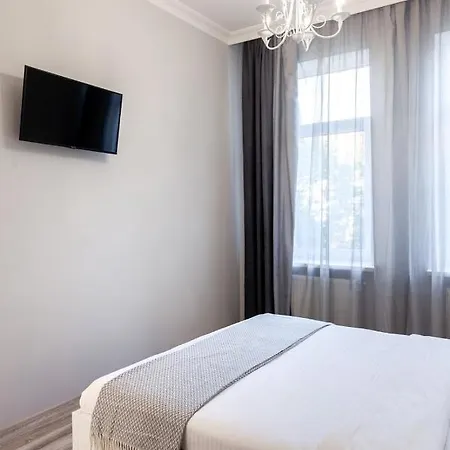 Romari чорновола 23 Lwów