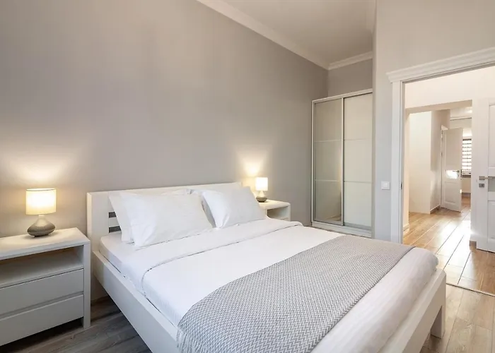 Romari чорновола 23 *