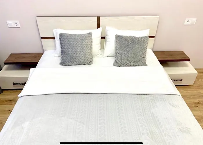 Appartamento Romari чорновола 23 *